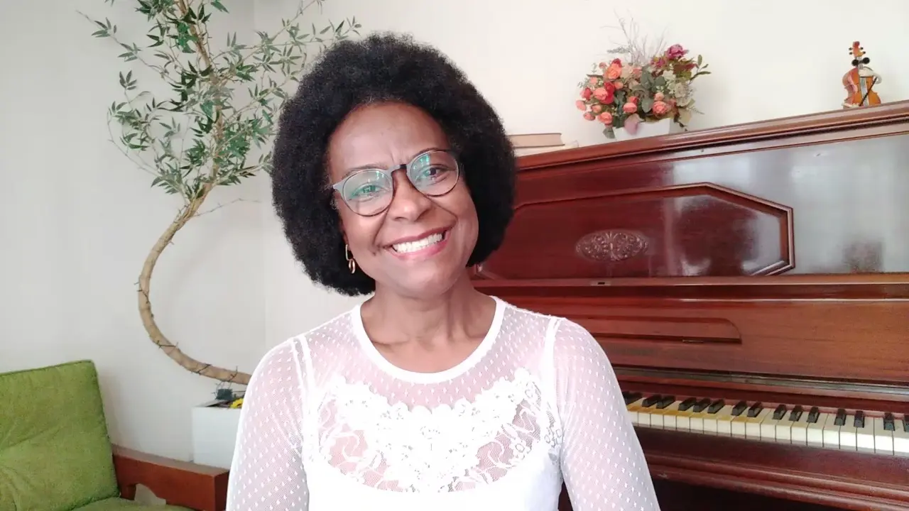 cantora-valquiria-gonzaga-post-crucificacao